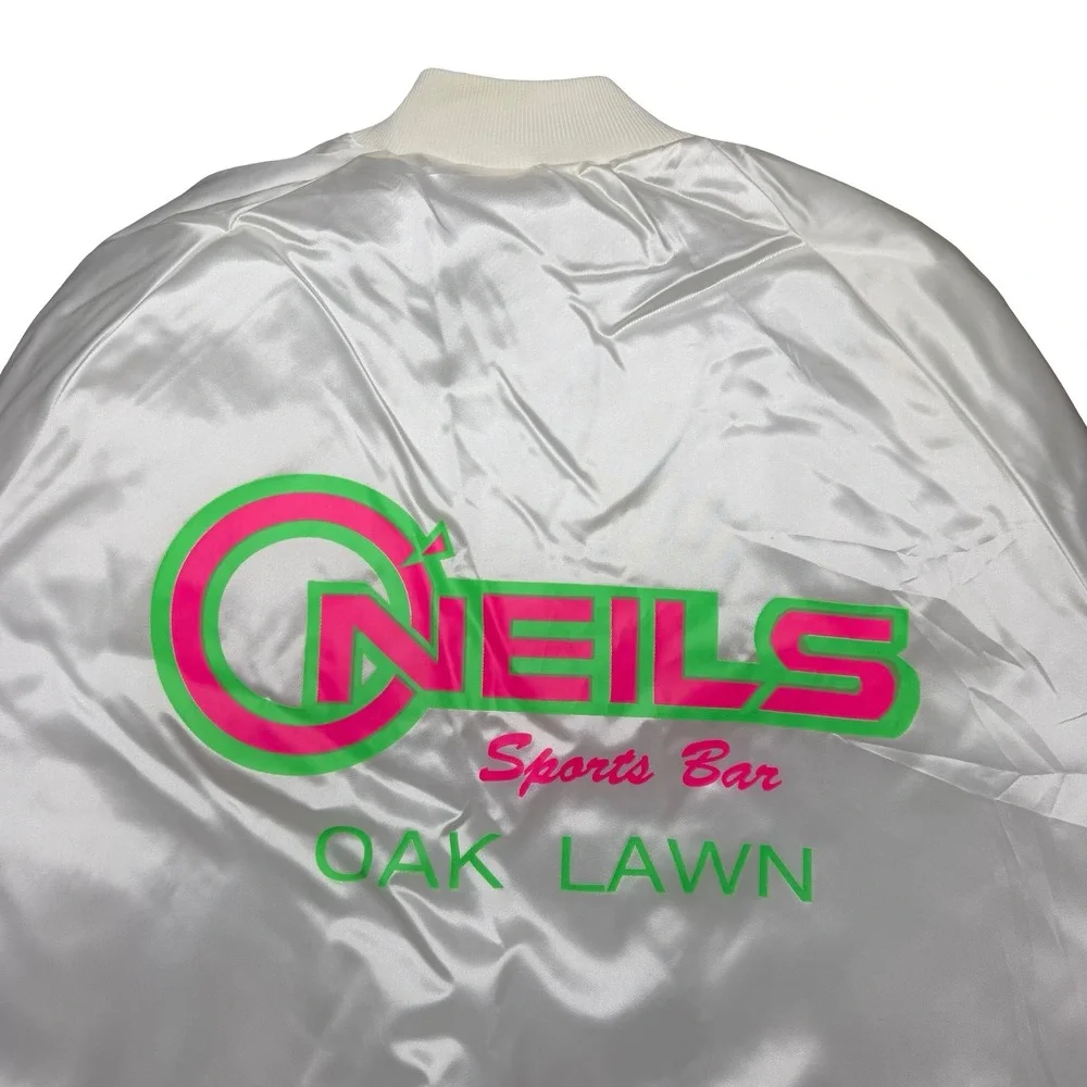 Vintage 90s Oneil's Sports Bar Oak Lawn nylon white quilted jacket